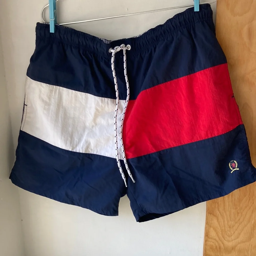 Tommy Hilfiger Vintage 90s Big Flag Swim Shorts size M
